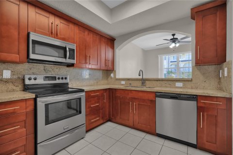 Copropriété à vendre à Miami, Floride: 3 chambres, 117.06 m2 № 2019888 - photo 13