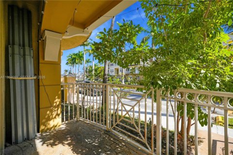 Copropriété à vendre à Miami, Floride: 3 chambres, 117.06 m2 № 2019888 - photo 28