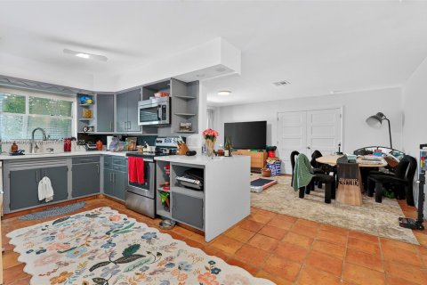 Immobilier commercial à vendre à Fort Lauderdale, Floride: 176.14 m2 № 1956673 - photo 6
