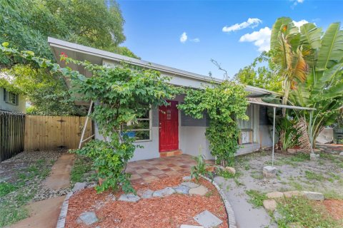 Immobilier commercial à vendre à Fort Lauderdale, Floride: 176.14 m2 № 1956673 - photo 4