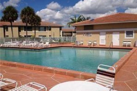 Condominio en venta en Coral Springs, Florida, 2 dormitorios, 71.35 m2 № 2044405 - foto 6