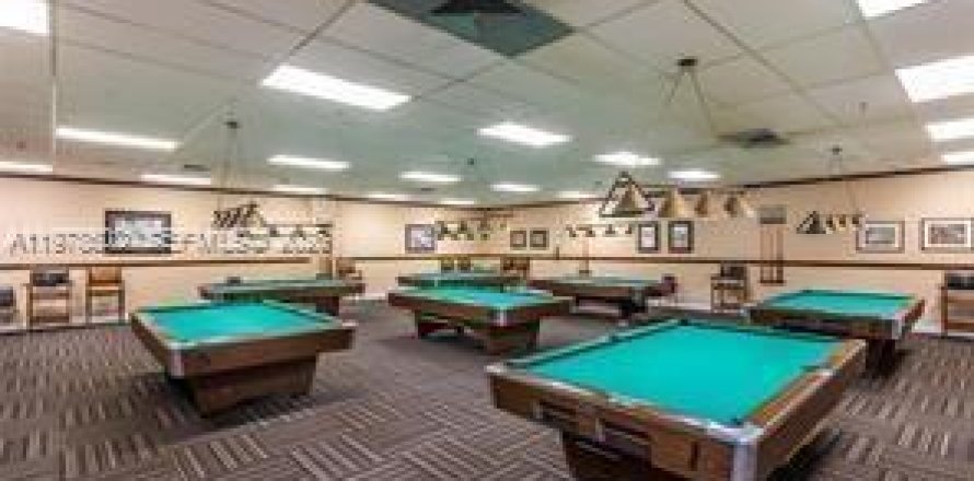 Condominio en Coral Springs, Florida, 2 dormitorios  № 2044405