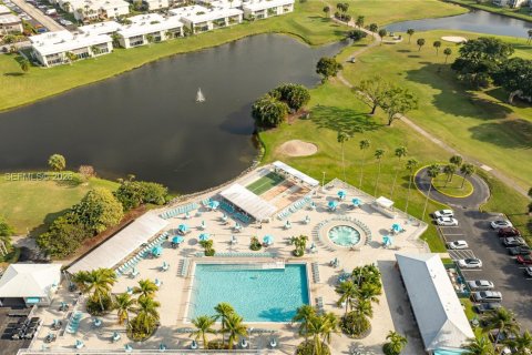 Condo in Delray Beach, Florida, 2 bedrooms  № 2068927 - photo 30