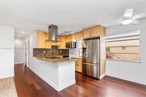 Condo in Delray Beach, Florida, 2 bedrooms  № 2068927 - photo 4