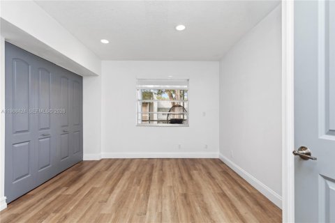 Condo in Delray Beach, Florida, 2 bedrooms  № 2068927 - photo 12