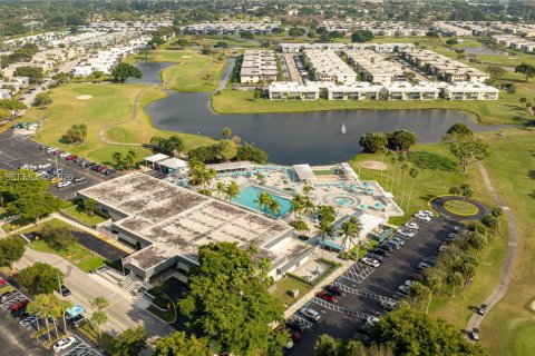 Condo in Delray Beach, Florida, 2 bedrooms  № 2068927 - photo 29