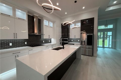 House in Naples, Florida 5 bedrooms, 255.2 sq.m. № 1827289 - photo 13