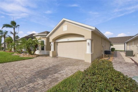 House in Davenport, Florida 2 bedrooms, 186.08 sq.m. № 2425825 - photo 30
