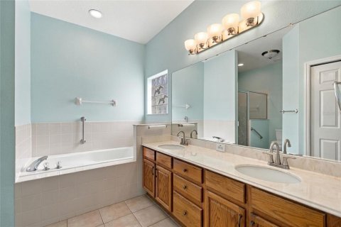 House in Davenport, Florida 2 bedrooms, 186.08 sq.m. № 2425825 - photo 20