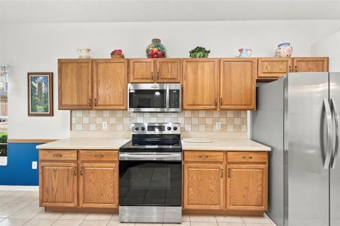 House in Davenport, Florida 2 bedrooms, 186.08 sq.m. № 2425825 - photo 23