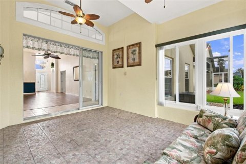 House in Davenport, Florida 2 bedrooms, 186.08 sq.m. № 2425825 - photo 17