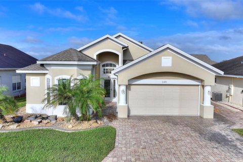 House in Davenport, Florida 2 bedrooms, 186.08 sq.m. № 2425825