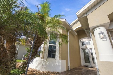 House in Davenport, Florida 2 bedrooms, 186.08 sq.m. № 2425825 - photo 28