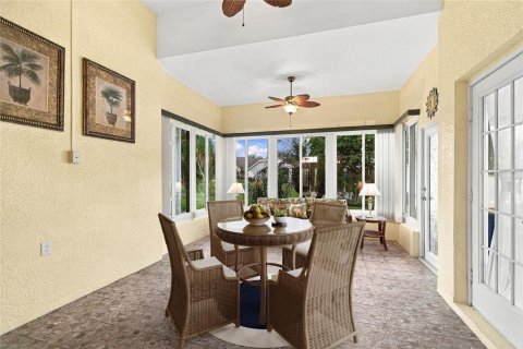 House in Davenport, Florida 2 bedrooms, 186.08 sq.m. № 2425825 - photo 15