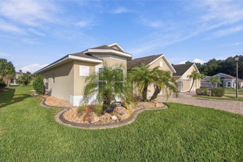 House in Davenport, Florida 2 bedrooms, 186.08 sq.m. № 2425825 - photo 27