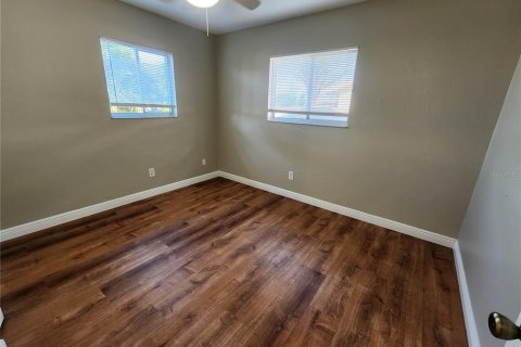 Casa en alquiler en Seminole, Florida, 4 dormitorios, 121.05 m2 № 1543987 - foto 7