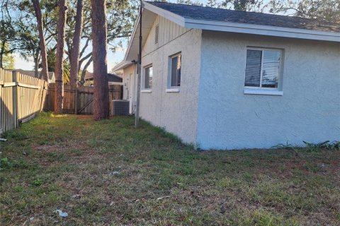 Casa en alquiler en Seminole, Florida, 4 dormitorios, 121.05 m2 № 1543987 - foto 30
