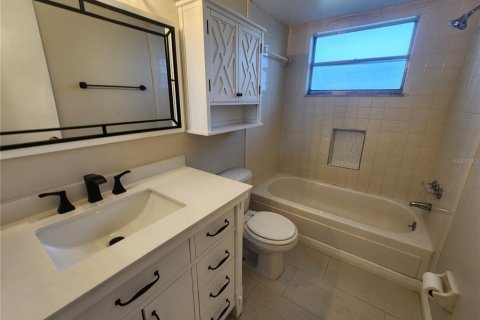 Casa en alquiler en Seminole, Florida, 4 dormitorios, 121.05 m2 № 1543987 - foto 17