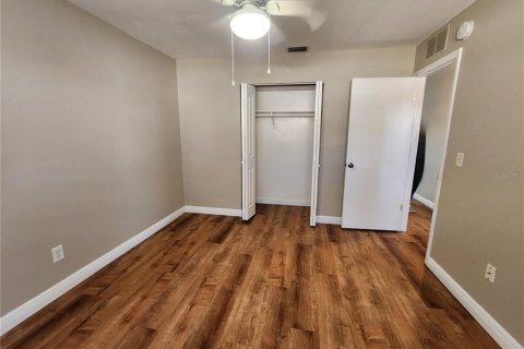 Casa en alquiler en Seminole, Florida, 4 dormitorios, 121.05 m2 № 1543987 - foto 22
