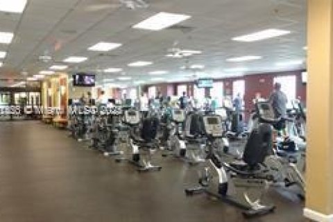 Condominio en venta en Deerfield Beach, Florida, 1 dormitorio, 54.35 m2 № 1866986 - foto 18