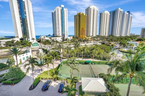 Condo in Sunny Isles Beach, Florida, 3 bedrooms № 2147314 - photo 29