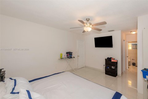 Casa en venta en Surfside, Florida, 4 dormitorios, 178.09 m2 № 2009631 - foto 22