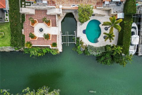 Casa en venta en Coral Gables, Florida, 4 dormitorios, 246.56 m2 № 2035059 - foto 28