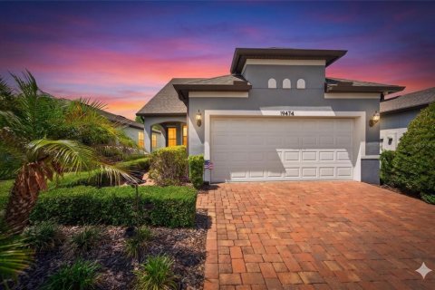 Casa en Land O' Lakes, Florida 3 dormitorios, 191.94 m2 № 2112676