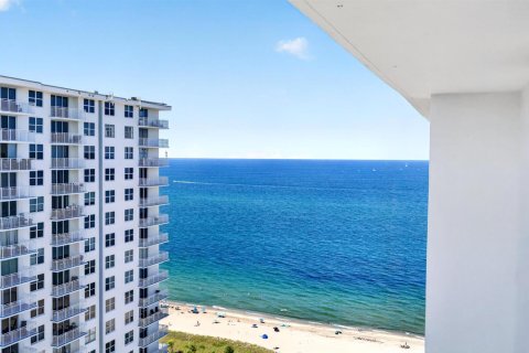Condo in Pompano Beach, Florida, 2 bedrooms  № 2268119