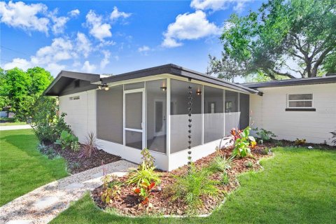 Villa ou maison à vendre à Auburndale, Floride: 4 chambres, 190.64 m2 № 1801344 - photo 6