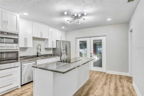Villa ou maison à vendre à Auburndale, Floride: 4 chambres, 190.64 m2 № 1801344 - photo 10