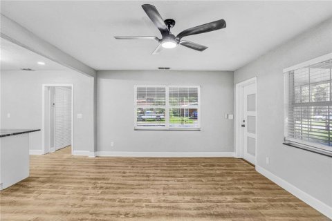 Villa ou maison à vendre à Auburndale, Floride: 4 chambres, 190.64 m2 № 1801344 - photo 17