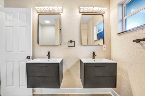 Villa ou maison à vendre à Auburndale, Floride: 4 chambres, 190.64 m2 № 1801344 - photo 29