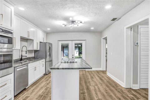 Villa ou maison à vendre à Auburndale, Floride: 4 chambres, 190.64 m2 № 1801344 - photo 13