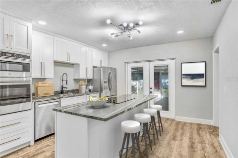Villa ou maison à vendre à Auburndale, Floride: 4 chambres, 190.64 m2 № 1801344 - photo 11