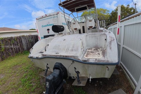 House in Miami Gardens, Florida 4 bedrooms, 134.24 sq.m. № 1989954 - photo 22