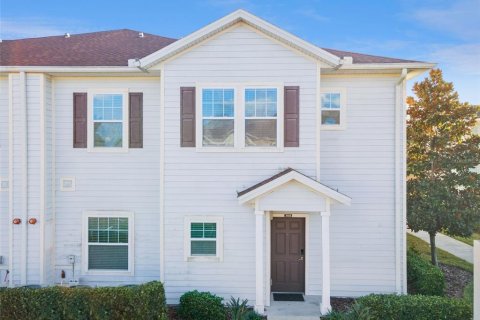 Townhouse in Kissimmee, Florida 4 bedrooms, 157.38 sq.m. № 2111848 - photo 2