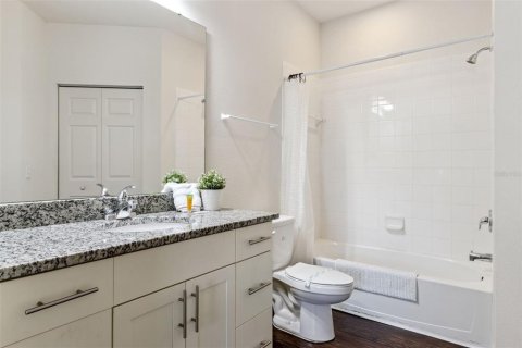 Townhouse in Kissimmee, Florida 4 bedrooms, 157.38 sq.m. № 2111848 - photo 25