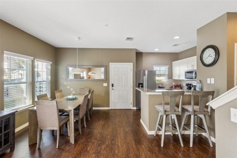 Townhouse in Kissimmee, Florida 4 bedrooms, 157.38 sq.m. № 2111848 - photo 8
