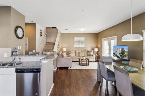 Townhouse in Kissimmee, Florida 4 bedrooms, 157.38 sq.m. № 2111848 - photo 7