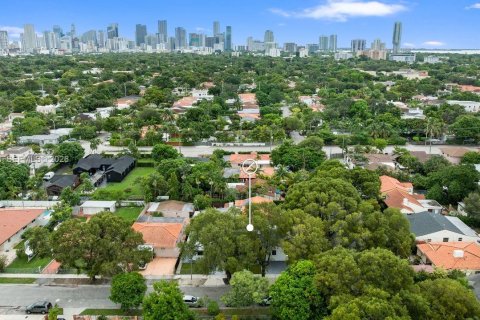 Villa ou maison à vendre à Miami, Floride: 4 chambres, 187.94 m2 № 1996971 - photo 3