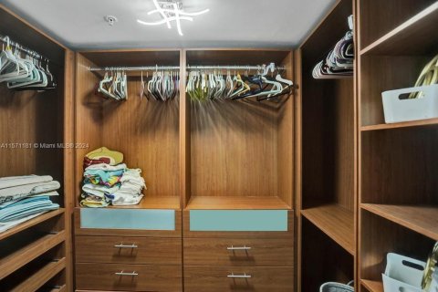 Condo in Aventura, Florida, 3 bedrooms  № 1713072 - photo 22