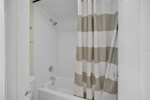 Condominio en venta en Orlando, Florida, 2 dormitorios, 78.97 m2 № 2103731 - foto 17