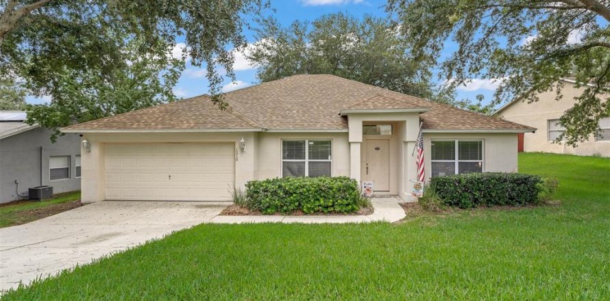 House in Minneola, Florida 3 bedrooms, 169.55 sq.m. № 1846862