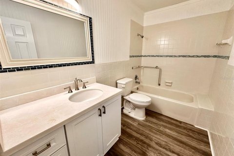 Condo in Clearwater, Florida, 2 bedrooms № 2140030 - photo 25