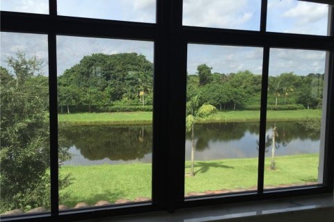 Casa en alquiler en Pembroke Pines, Florida, 4 dormitorios, 290.78 m2 № 1229096 - foto 1