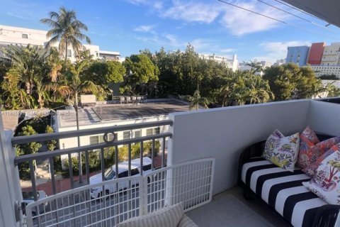 Condominio en venta en Miami Beach, Florida, 1 dormitorio, 58.16 m2 № 1979094 - foto 10