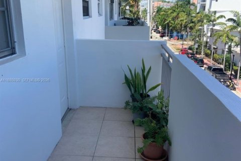 Купить кондоминиум в Майами-Бич, Флорида 1 спальня, 58.16м2, № 1979094 - фото 12