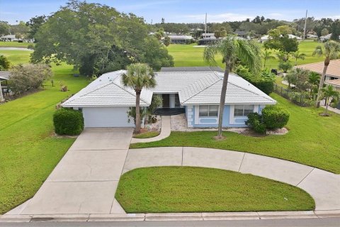 Casa en venta en Sarasota, Florida, 3 dormitorios, 176.14 m2 № 2386342 - foto 4