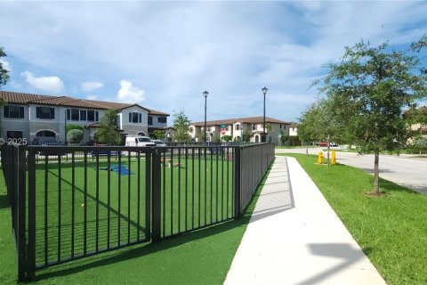 Adosado en alquiler en Homestead, Florida, 3 dormitorios, 133.87 m2 № 1991313 - foto 13